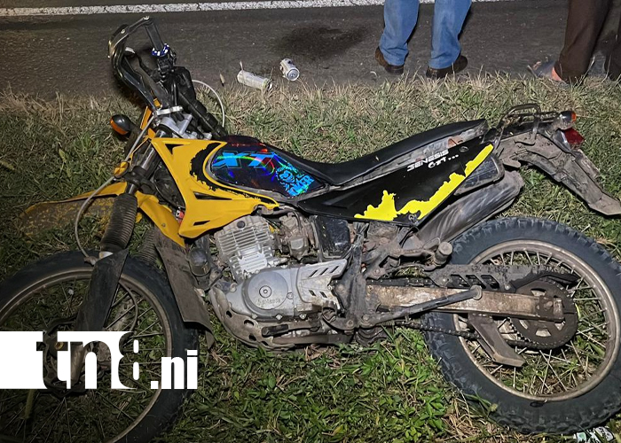 Foto: motociclista muere al chocar contra un carrito en plena vía en Tecolostote/TN8