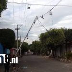 Foto: Villa Austria bajo riesgo: poste dañado genera preocupación en el barrio/TN8