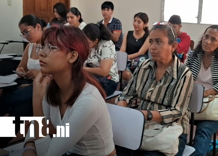 Foto: Carazo celebra inicio de clases en Academia de Idiomas/TN8