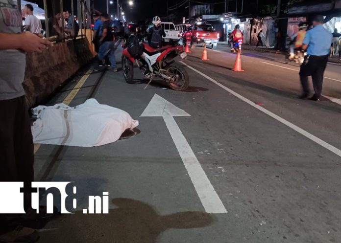 Foto: Adulto mayor muere atropellado en Las Mercedes; camioneta habría ido a exceso de velocidad/TN8