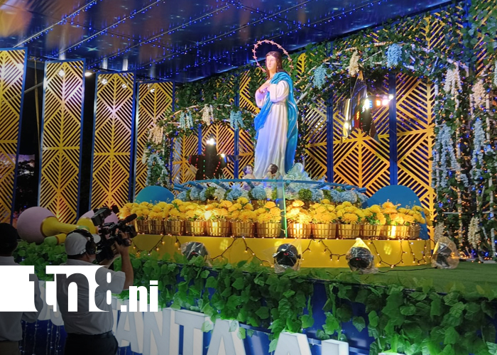 Foto: Managua vive la Purísima: altares, luces y fe en cada rincón/TN8