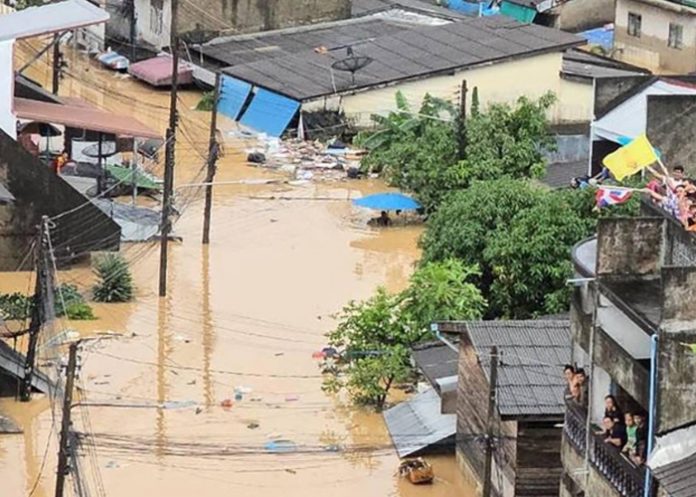 Foto: Las inundaciones dejan un rastro de muerte en Tailandia / Cortesía