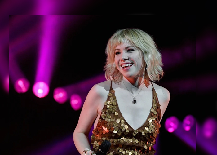 Foto: Carly Rae Jepsen celebra embarazo junto a su esposo / Cortesía