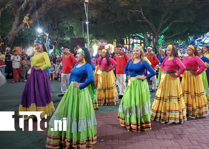 Foto: La magia de la Navidad se disfruta en Matagalpa con encendido de luces navideñas / TN8
