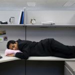 Foto: ¿Te duermes en la oficina? Descubre cómo mantener tu energía todo el día / Cortesía