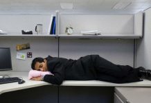 ¿Te duermes en la oficina? Descubre cómo mantener tu energía todo el día Foto: ¿Te duermes en la oficina? Descubre cómo mantener tu energía todo el día / Cortesía