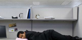 Foto: ¿Te duermes en la oficina? Descubre cómo mantener tu energía todo el día / Cortesía