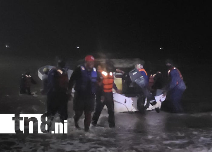 Foto: pescadores desaparecidos hallados a salvo tras 24 horas en Bilwi/TN8