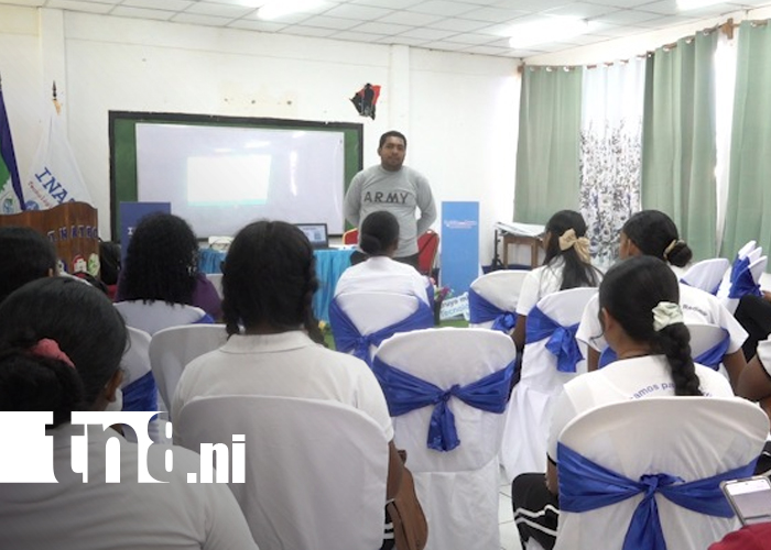 Foto: Juventud Sandinista de Bilwi honra el legado de Fidel Castro/TN8