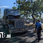 Tragedia en Carretera Nueva a León: mujer muere tras ser impactada por furgón Foto: Mujer muere tras brutal impacto de furgón en Carretera Nueva a León/TN8