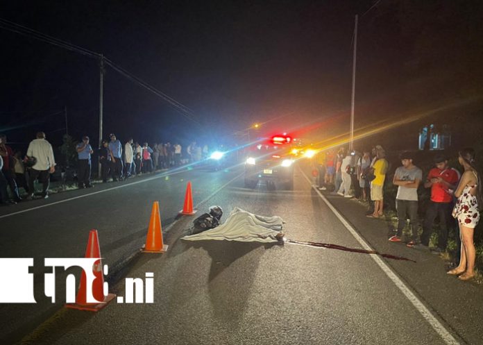 Foto: motociclista muere al chocar contra un carrito en plena vía en Tecolostote/TN8