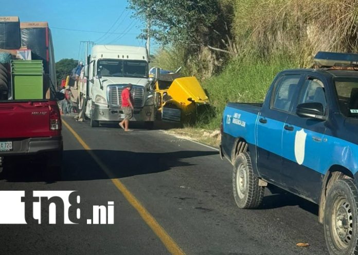 3 Foto: Madrugada de terror: dos cabezales chocan en Malpaisillo/TN8