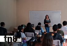 Foto: Carazo celebra inicio de clases en Academia de Idiomas/TN8