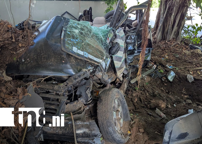 Foto: Camión fuera de control provoca choque devastador en la carretera Sur/TN8