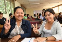 Foto: Más de 11 mil jóvenes inician clases en las Academias de Idiomas Brian Wilson/Cortesía