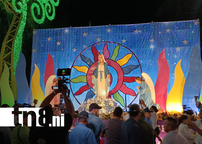 Foto: Managua vive la Purísima: altares, luces y fe en cada rincón/TN8