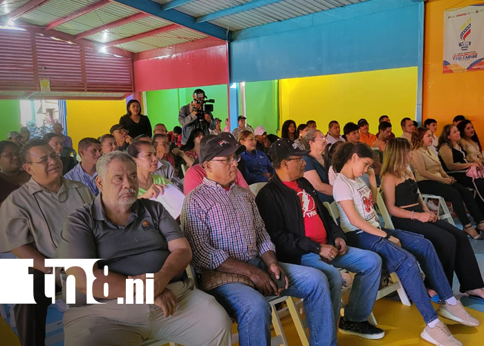 Foto: Jóvenes de INATEC se gradúan, desafían estereotipos en mecánica, barbería y estética/TN8