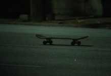 VIDEO: Hombre en patineta muere tras ser arrollado por una patrulla en Estados Unidos Foto: Tragedia en Estados Unidos /cortesía