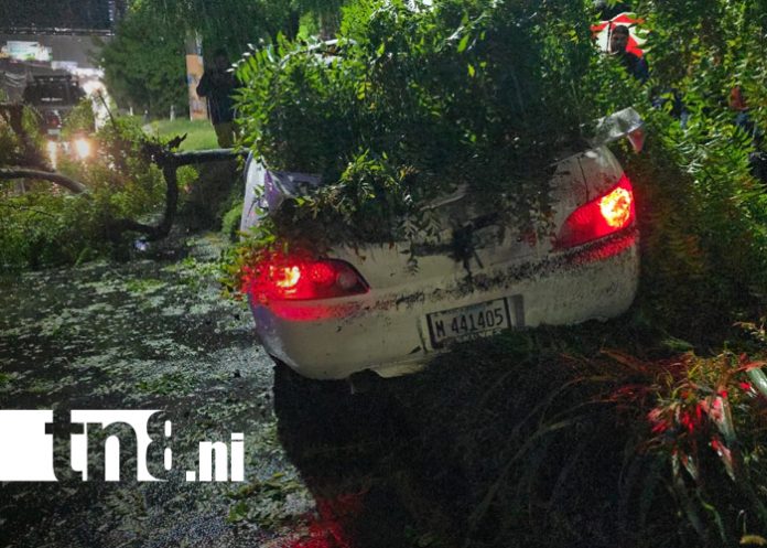 4 Foto: Aparatoso accidente de tránsito en la Carretera a Masaya deja a extranjero lesionado/TN8