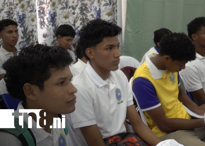 Foto: Juventud Sandinista de Bilwi honra el legado de Fidel Castro/TN8