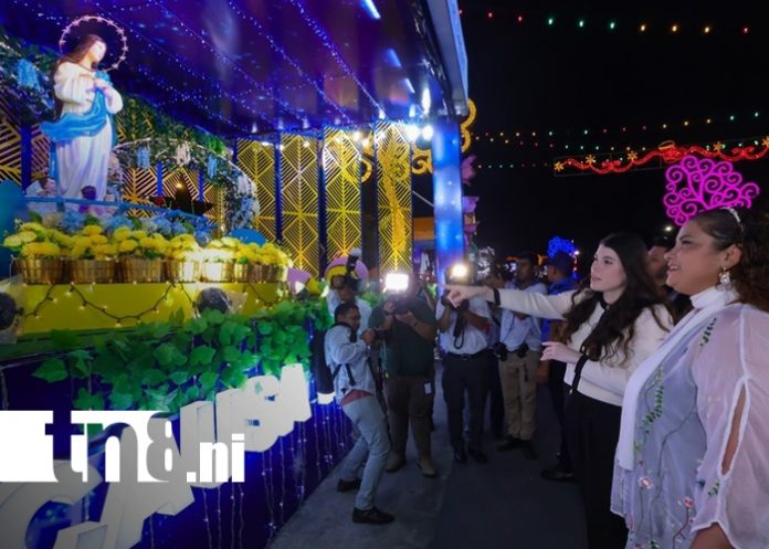 Foto: Managua vive la Purísima: altares, luces y fe en cada rincón/TN8