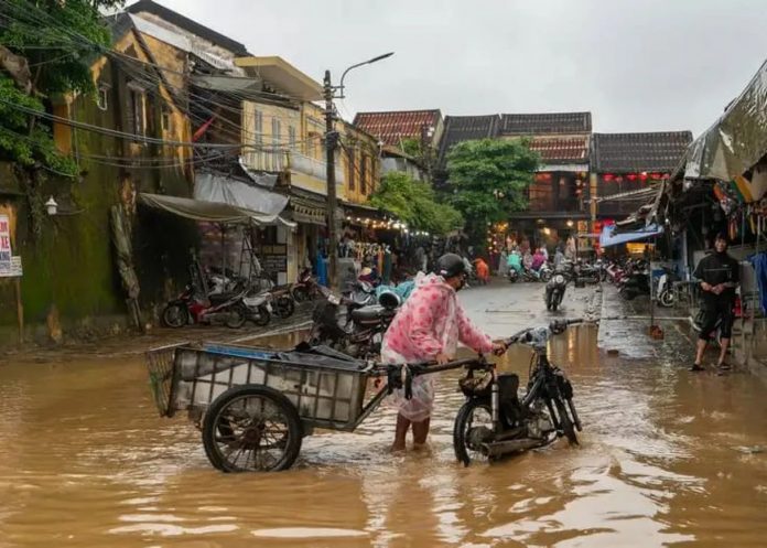 Foto: Sube a 90 el saldo de muertos por las inundaciones en Vietnam /Cortesía