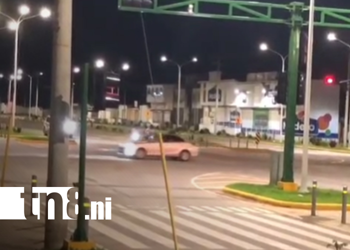 Foto: Carreras ilegales en la Pista Héroes de la Insurrección, Managua /TN8