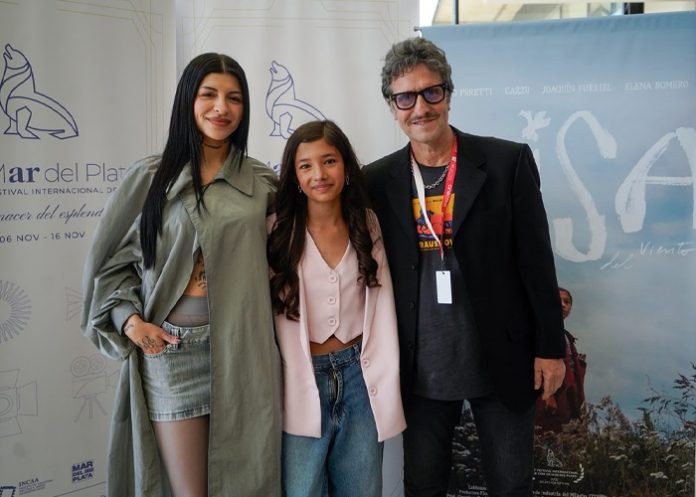 Foto: Cazzu comparte su experiencia en el set / Cortesía