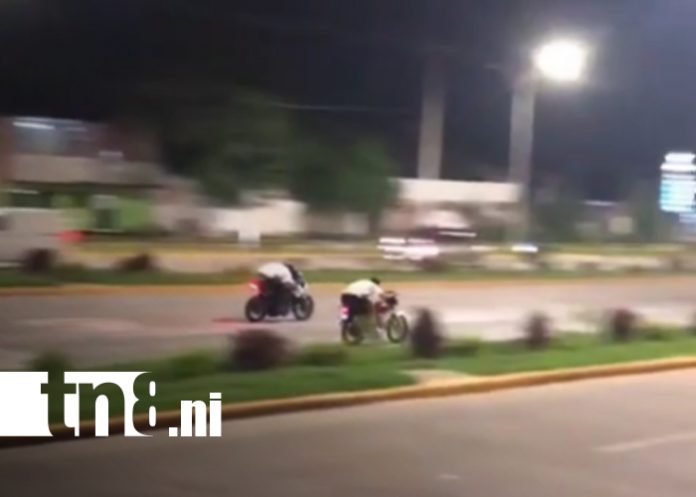 Foto: Carreras ilegales en la Pista Héroes de la Insurrección, Managua /TN8