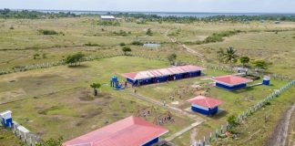 Foto: Escuela de Pahra recibe importante inversión /TN8
