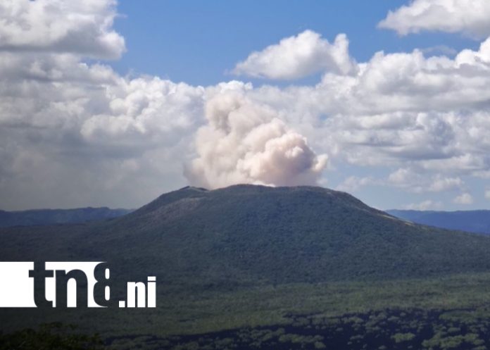 Foto: Explosión en cráter Santiago alerta a pobladores de Masaya y alrededores/TN8