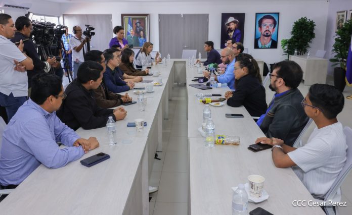 Foto: Encuentro de comunicadores de Nicaragua con equipo de Xinhua Foto: Encuentro de comunicadores de Nicaragua con equipo de Xinhua