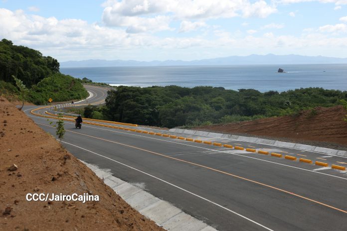 Foto: Primer tramo de la Carretera Costanera del Pacífico