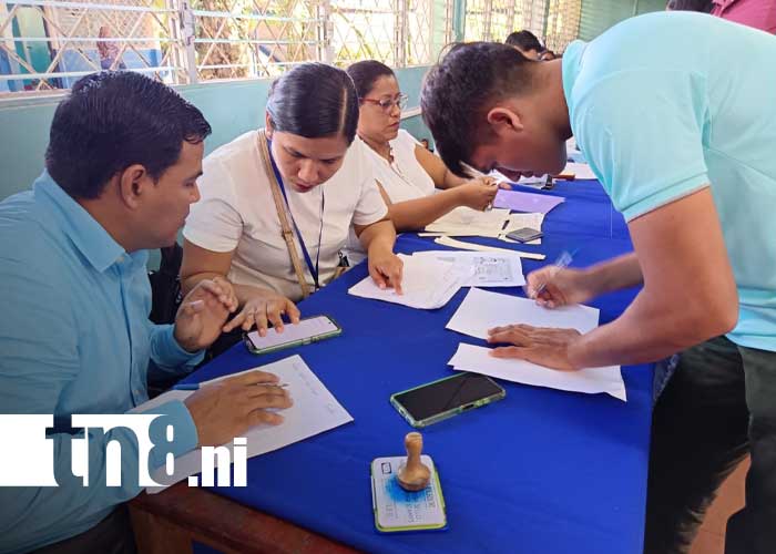 Foto: Bonos de bachiller en Nicaragua / TN8
