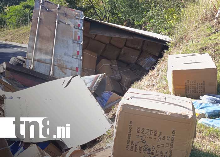 Foto: Accidente de tránsito con camión en carretera Ocotal - Las Manos / TN8