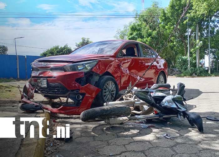 Foto: Fuerte accidente de tránsito en Ciudad Sandino / TN8