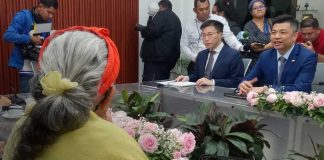 Foto: Embajador de China en Nicaragua con diputados de Nicaragua / TN8