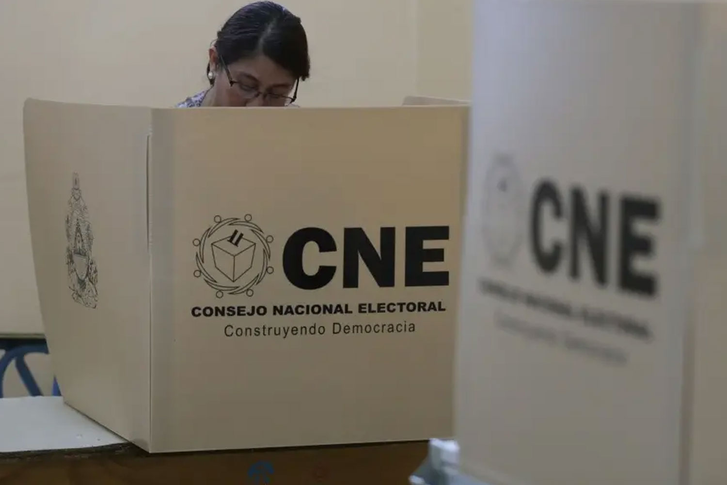 Foto: Xiomara Castro vota y asegura que Honduras “está lista para despegar”/ Cortesía 