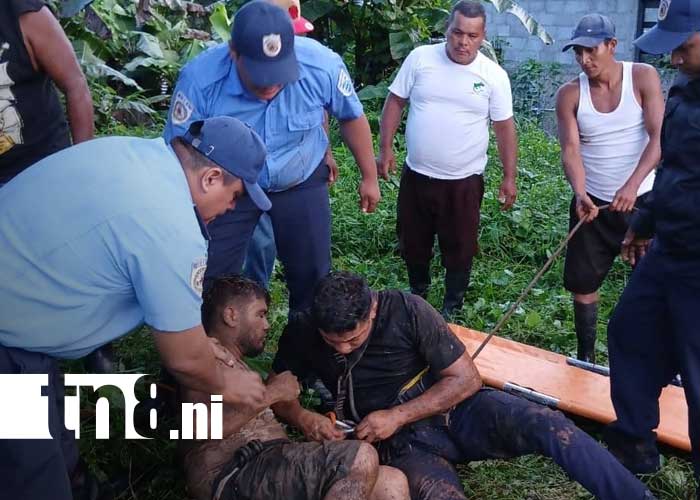 Foto: Hombre sufre caída dentro de un pozo en un barrio de Kukra Hill, Caribe Sur de Nicaragua / TN8