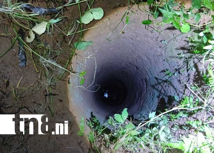 Foto: Hombre sufre caída dentro de un pozo en un barrio de Kukra Hill, Caribe Sur de Nicaragua / TN8