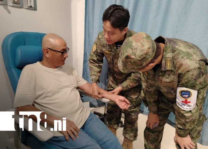 Foto: Médicos nicaragüenses y chinos atienden a pacientes en Chinandega / TN8