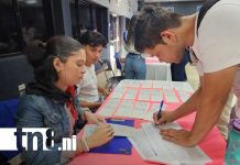 Foto: Entrega de becas universitarias en la UNAN-Managua / TN8