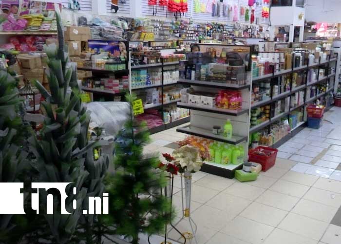 Foto: Tiendas de Nicaragua con artículos navideños / TN8