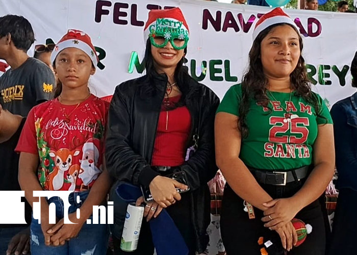 Foto: Espíritu navideño destacan en feria de Santa Teresa /TN8