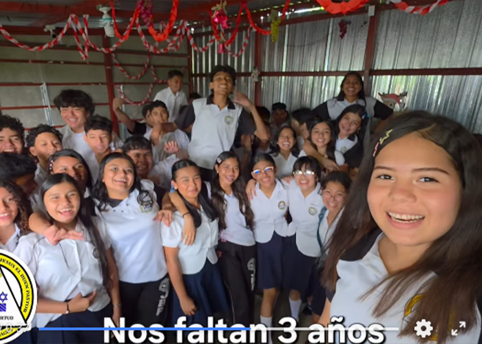 Foto: Alumnos del Jesús el Buen Pastor con emotivo viaje en el tiempo /Cortesía