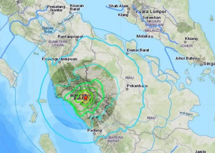 Foto: Fuerte sismo de 6,6 grados sacude la costa occidental de Sumatra, Indonesia /Cortesía