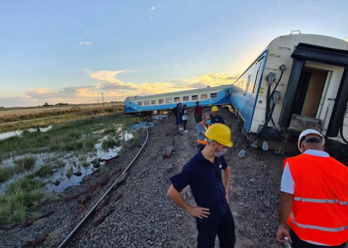 Foto: Descarrila un tren en Buenos Aires, Argentina /Cortesía Foto: Descarrila un tren en Buenos Aires, Argentina /Cortesía