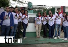 Foto: Conmemoración a los héroes del 4 de noviembre desde la Universidad Casimiro Sotelo / TN8
