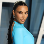 Kim Kardashian sorprende a Kourtney con una bicicleta icónica del cine Foto: Kim Kardashian Un regalo con historia de Hollywood/Cortesía