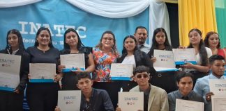 Foto: Graduados celebran con orgullo su logro académico en Matagalpa/TN8